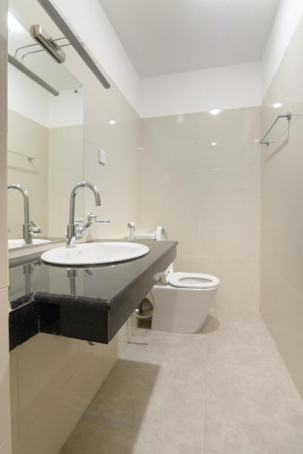 The Luxury Nest Apartment Махарагама Екстериор снимка